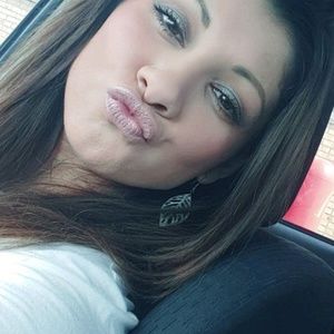 Meet your Posher, Brianna